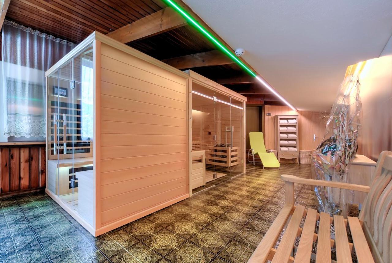 Hotel Kapriol Folgarida Buitenkant foto